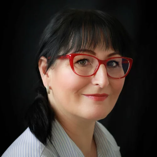 Helena Izsmánová